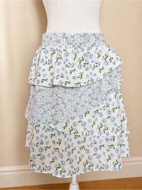ARULA Blue and White Floral Asymmetrical Ruffle Skirt